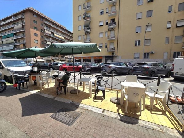 negozio in vendita a Roma in zona Don Bosco