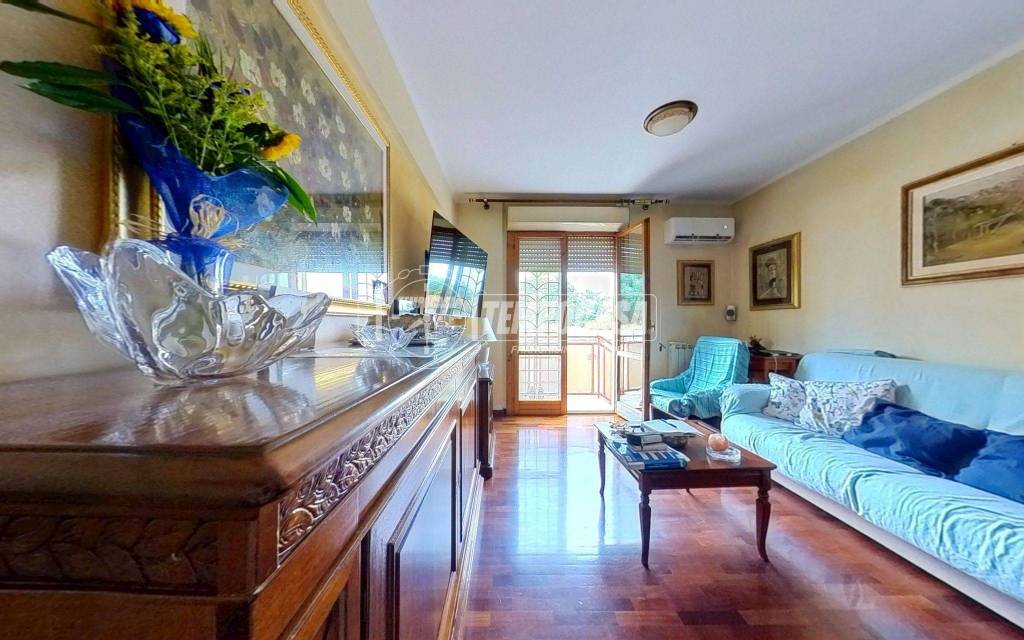 appartamento in vendita a Roma in zona Dragona/Bagnoletto