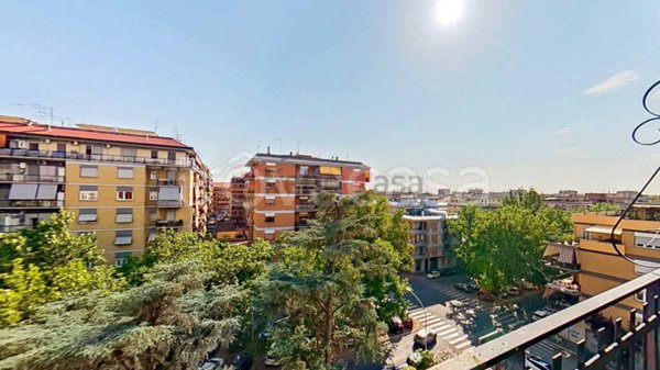 appartamento in vendita a Roma in zona Appio Claudio