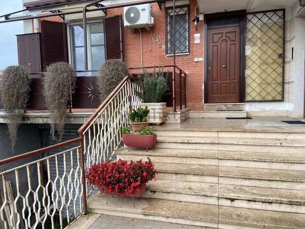 appartamento in vendita a Roma in zona Borghesiana