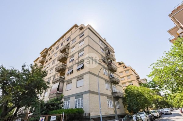 appartamento in vendita a Roma in zona Don Bosco