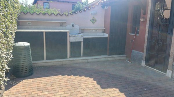 appartamento in vendita a Roma in zona Dragona/Bagnoletto
