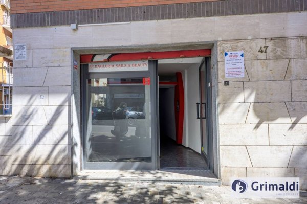 negozio in vendita a Roma in zona Portuense