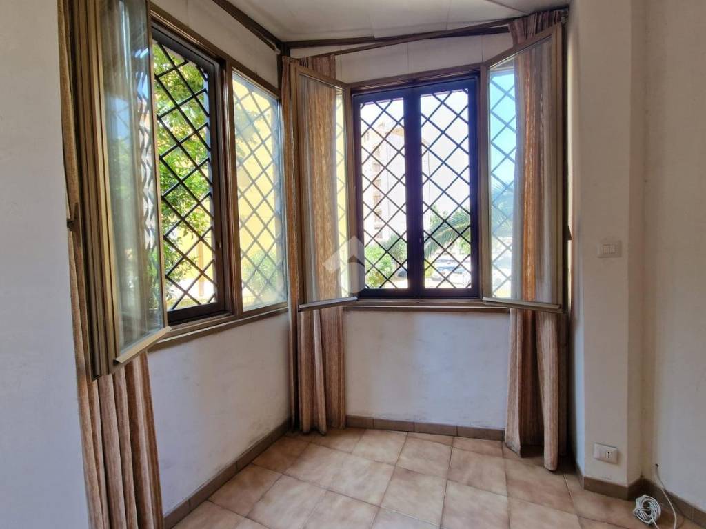 appartamento in vendita a Roma in zona Appio Claudio
