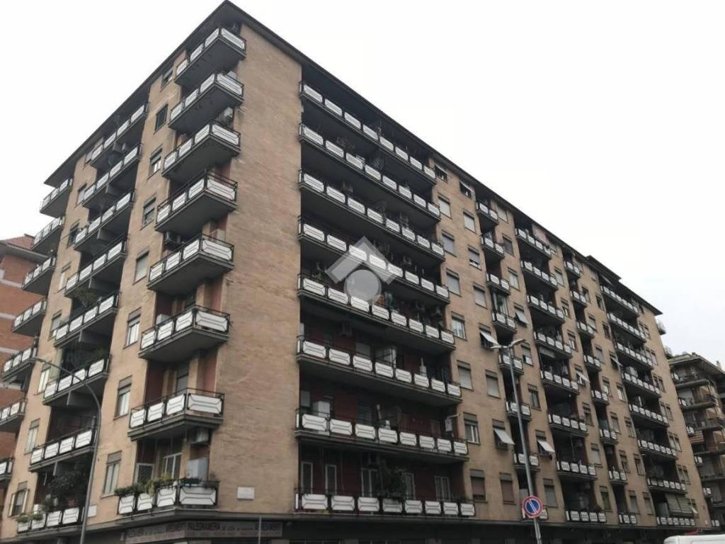 appartamento in vendita a Roma in zona Tuscolano