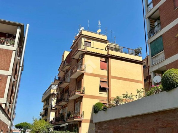 appartamento in vendita a Roma in zona Monte Sacro/Talenti