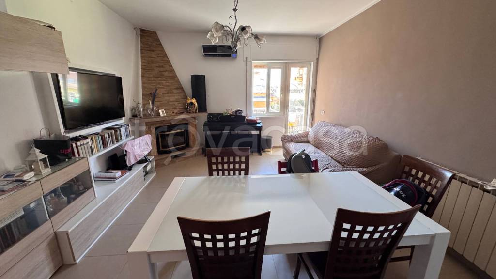 appartamento in vendita a Roma in zona Casal Palocco