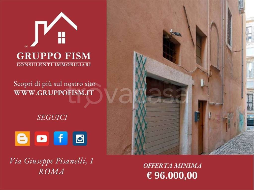 appartamento in vendita a Roma in zona Parione/Sant'Eustachio