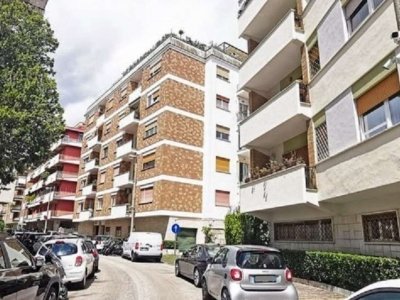 appartamento in vendita a Roma in zona Tor di Quinto