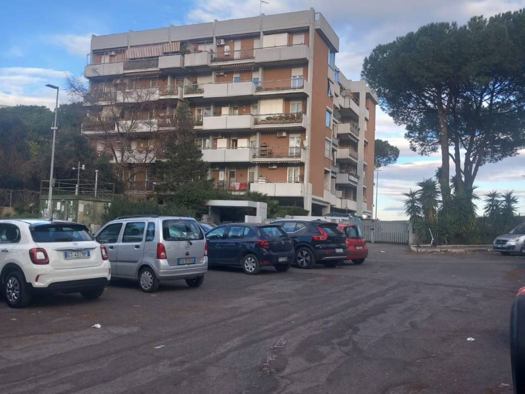 appartamento in vendita a Roma in zona Torrino