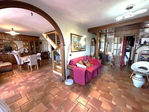 casa indipendente in vendita a Roma in zona Massimina/Casal Lumbroso