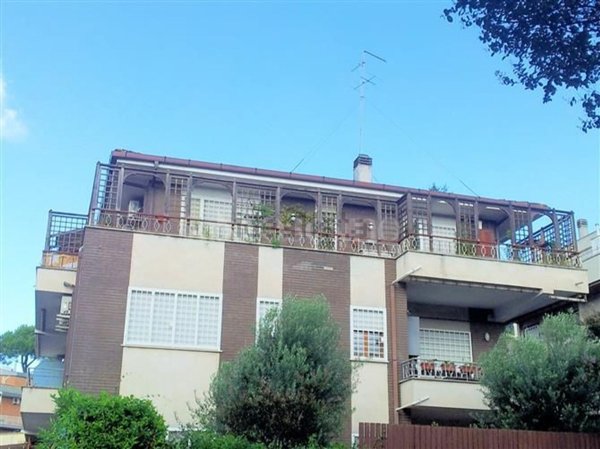 appartamento in vendita a Roma in zona Vitinia