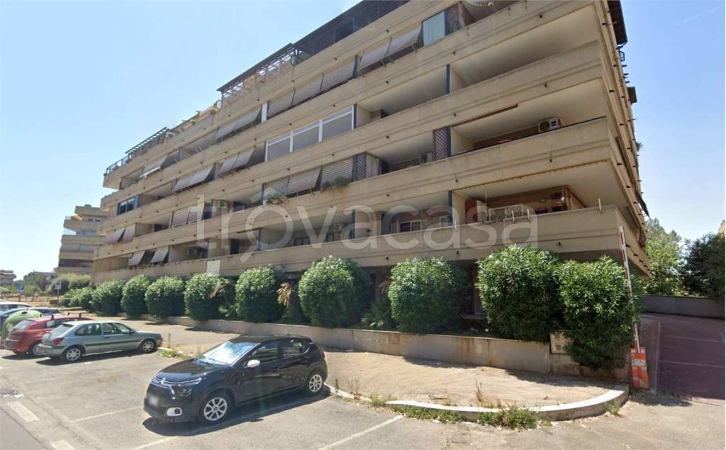 appartamento in vendita a Roma in zona Ponte di Nona