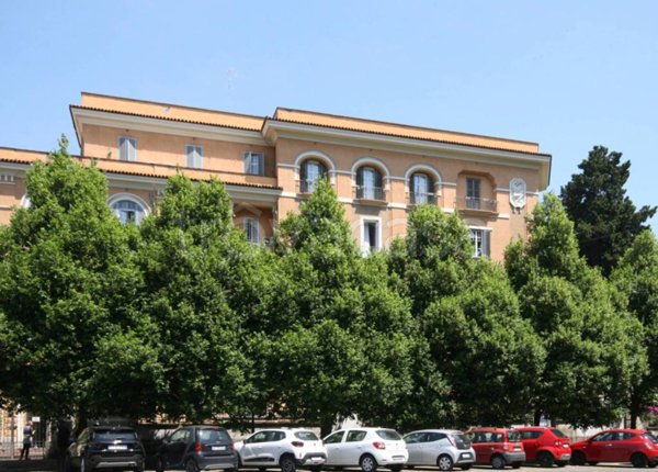 appartamento in vendita a Roma in zona Castro Pretorio