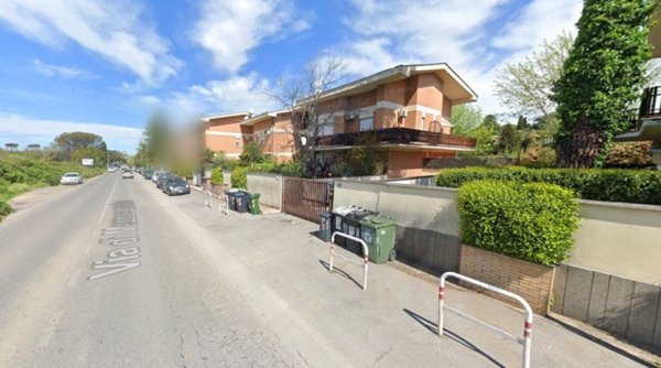 appartamento in vendita a Roma in zona Spinaceto