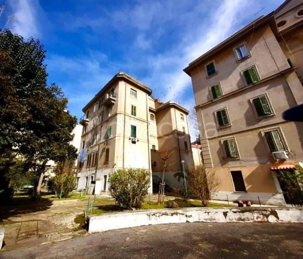 appartamento in vendita a Roma in zona Della Vittoria