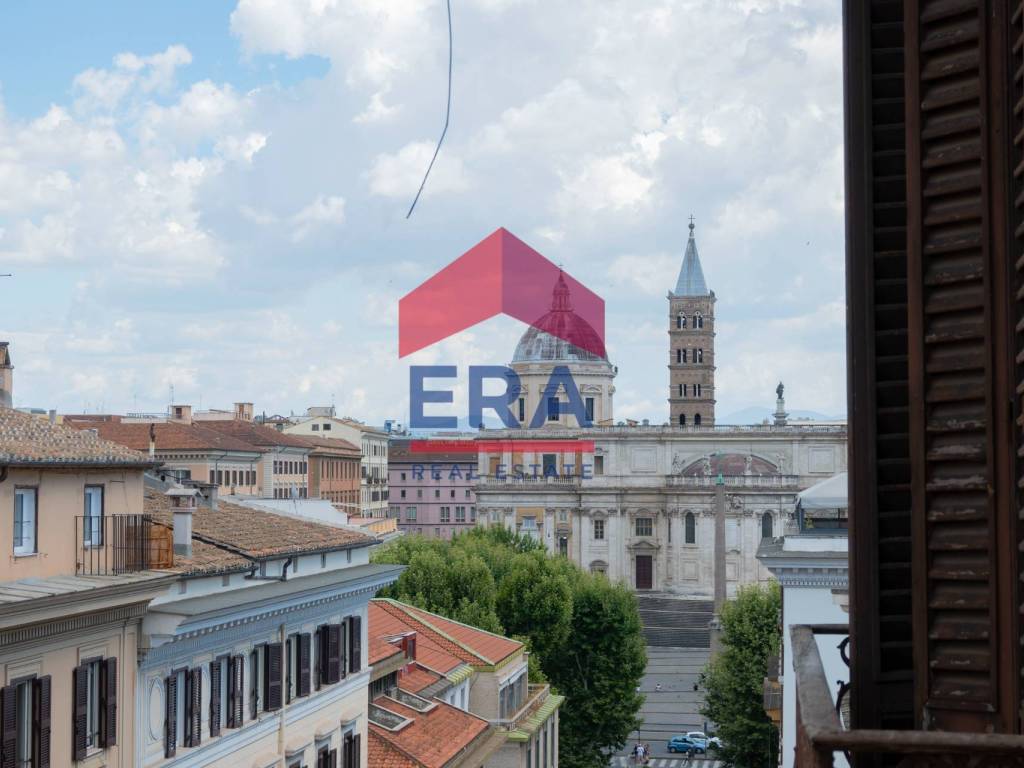 appartamento in vendita a Roma in zona Esquilino