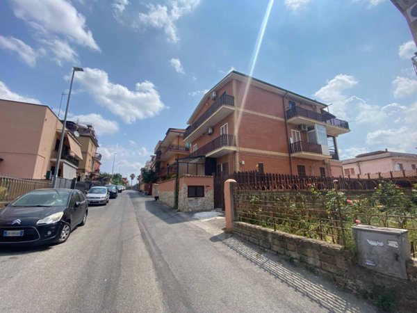 appartamento in vendita a Roma in zona Borghesiana