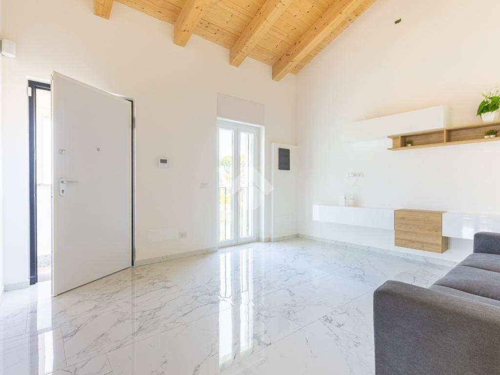appartamento in vendita a Roma in zona Romanina