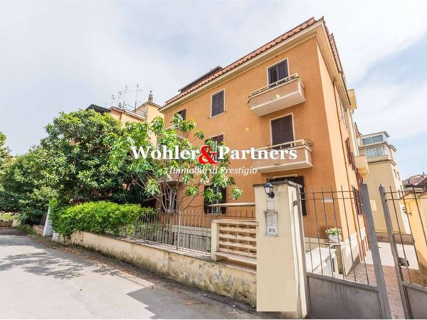 appartamento in vendita a Roma in zona Della Vittoria