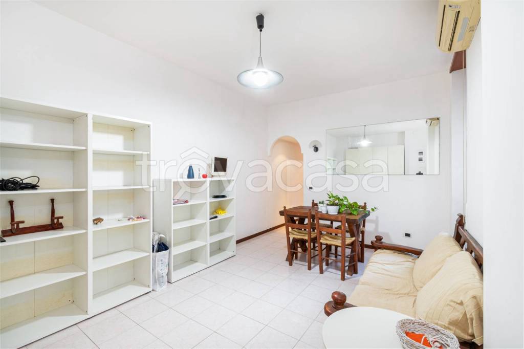 appartamento in vendita a Roma in zona Ostiense