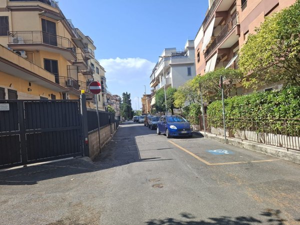 appartamento in vendita a Roma in zona Tor Vergata/Torrenova