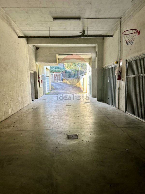 locale di sgombero in vendita a Roma in zona Casalotti