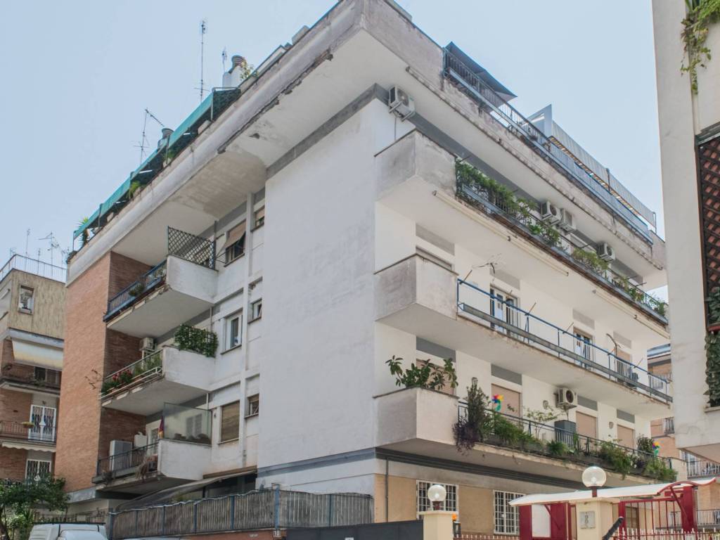 appartamento in vendita a Roma in zona Primavalle