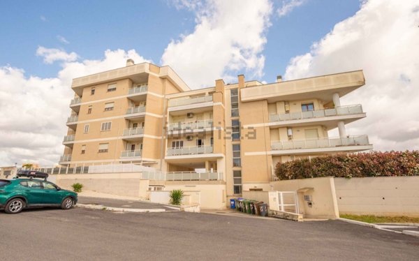 appartamento in vendita a Roma in zona Ponte Galeria