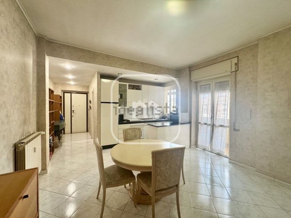 appartamento in vendita a Roma in zona Ardeatino