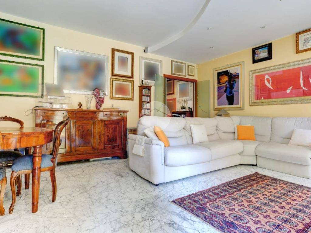 appartamento in vendita a Roma in zona Appio Latino