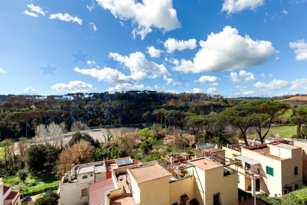 casa indipendente in vendita a Roma