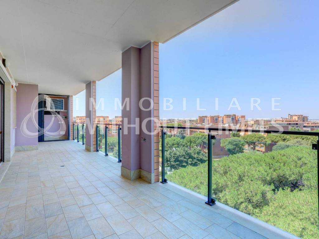 appartamento in vendita a Roma in zona Ardeatino