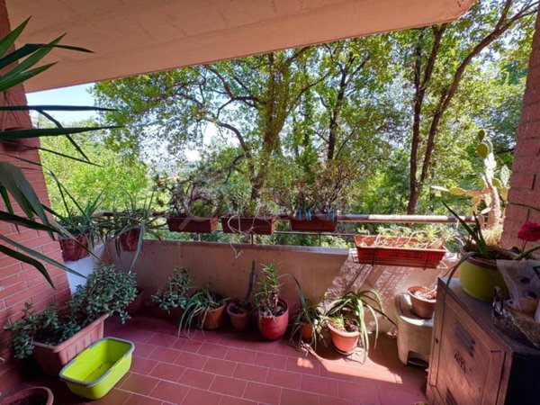 appartamento in vendita a Roma in zona Ostiense