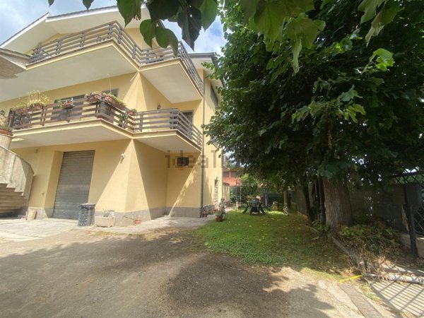 casa indipendente in vendita a Roma in zona Borghesiana