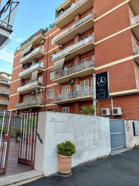 appartamento in vendita a Roma in zona Aurelio