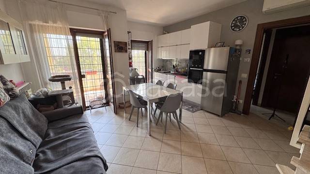 appartamento in vendita a Roma in zona Dragona/Bagnoletto
