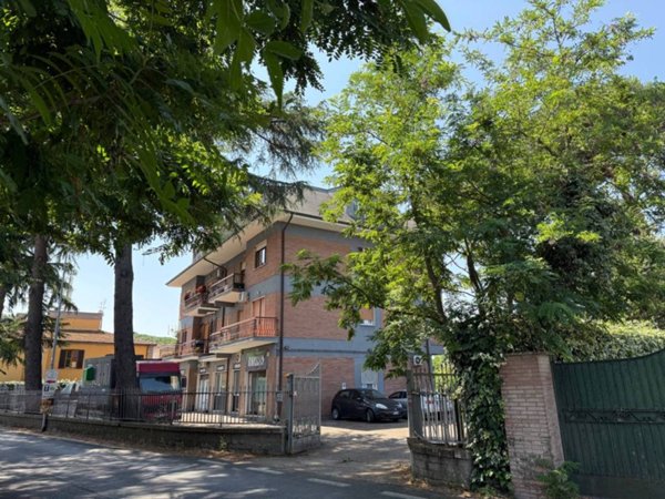 appartamento in vendita a Roma in zona Romanina