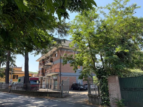 appartamento in vendita a Roma in zona Tor Vergata/Torrenova