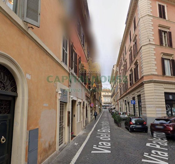 appartamento in vendita a Roma in zona Rione Monti/Campitelli