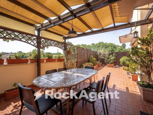 appartamento in vendita a Roma in zona Portuense