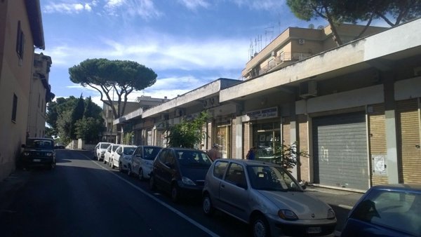 ufficio in vendita a Roma in zona Portuense
