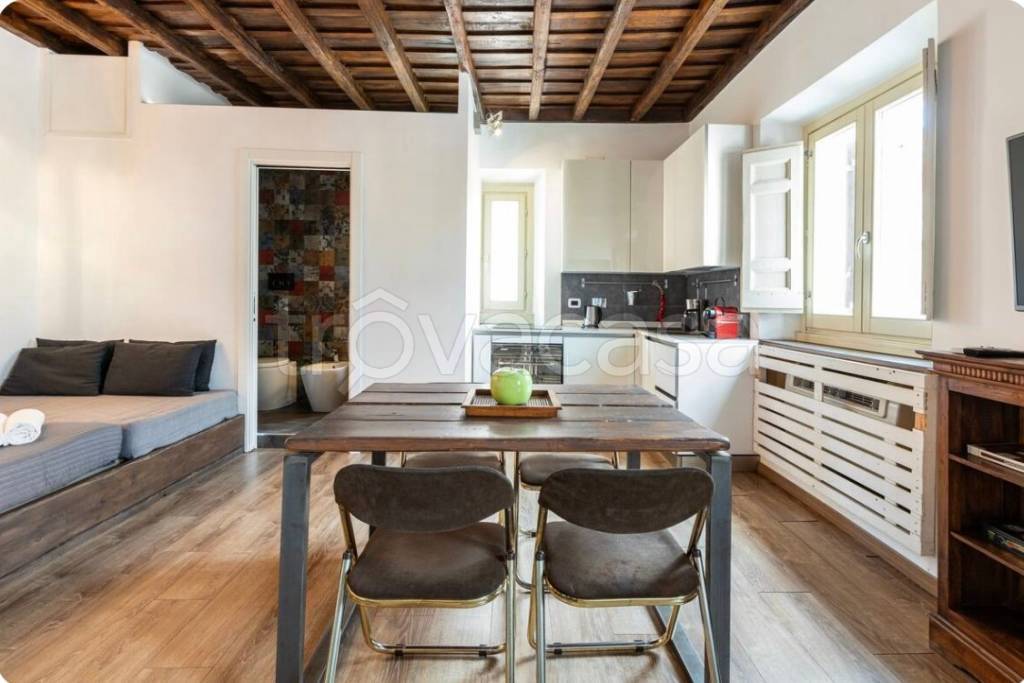 appartamento in vendita a Roma in zona Celio
