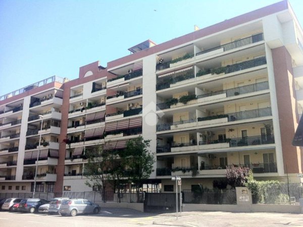 appartamento in vendita a Roma in zona Ponte di Nona
