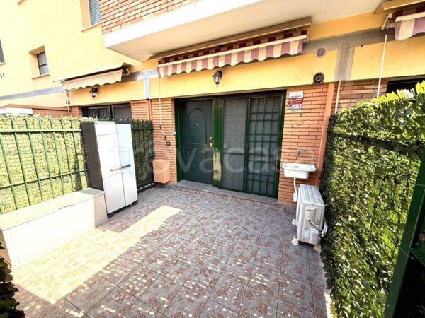 appartamento in vendita a Roma in zona Torre Maura