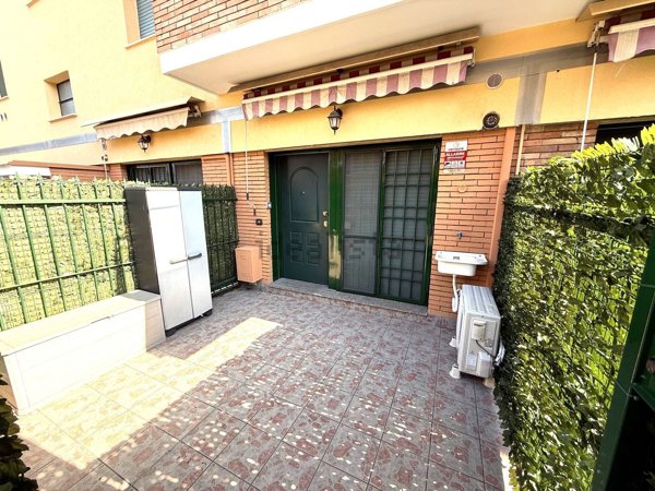 appartamento in vendita a Roma in zona Torre Maura