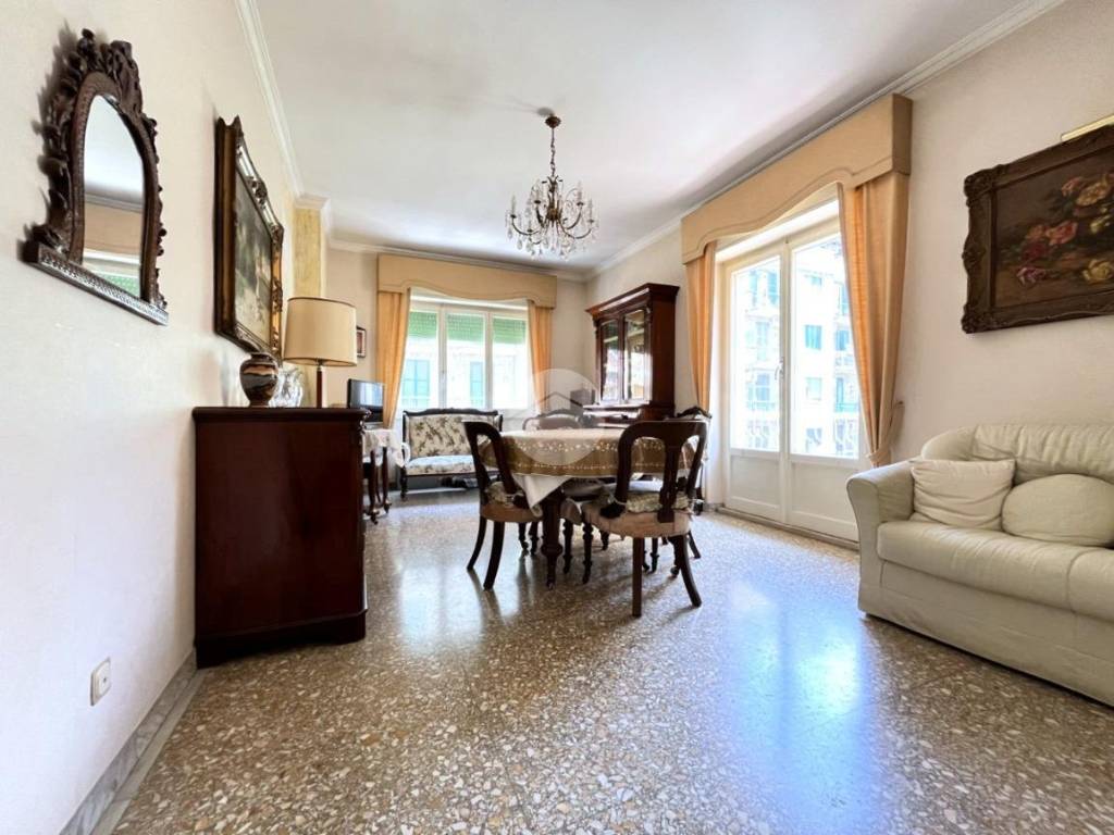 appartamento in vendita a Roma in zona Appio Latino