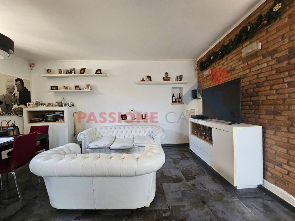 casa indipendente in vendita a Roma in zona Tuscolano