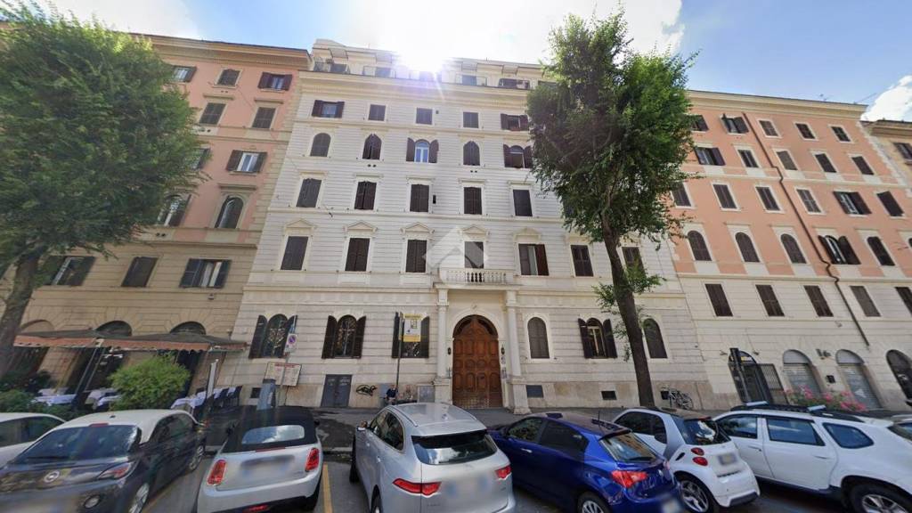 appartamento in vendita a Roma in zona Esquilino