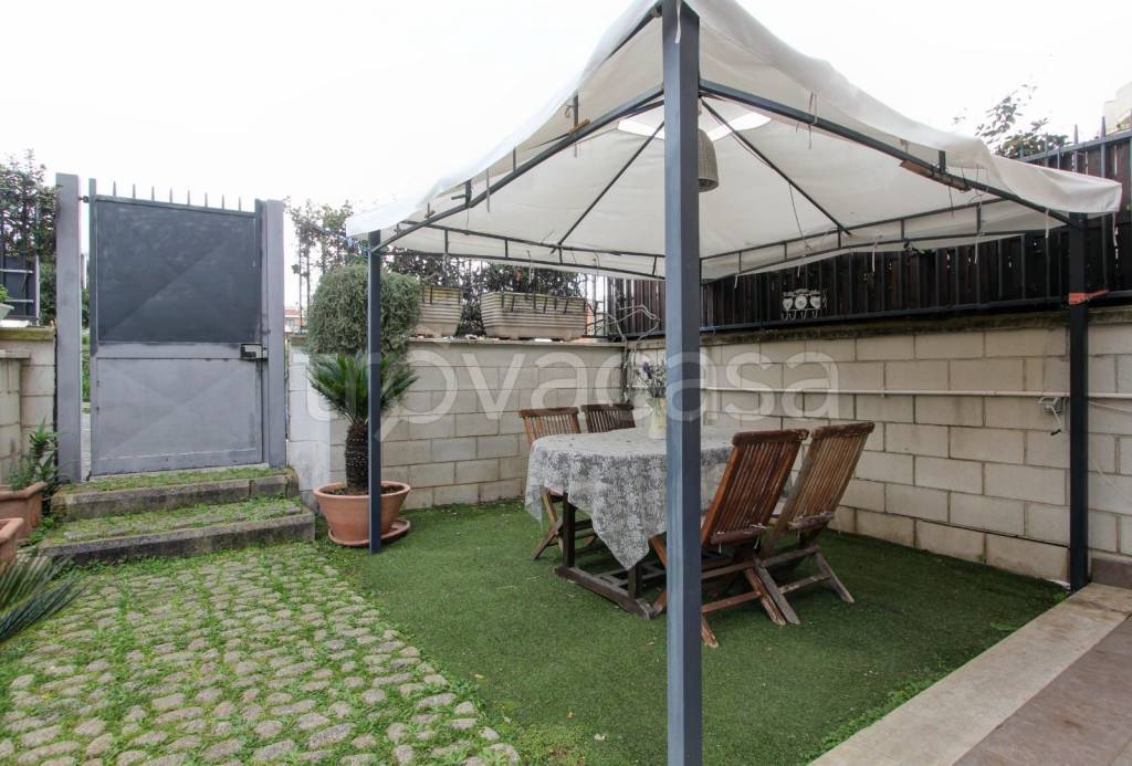 appartamento in vendita a Roma in zona Casalotti